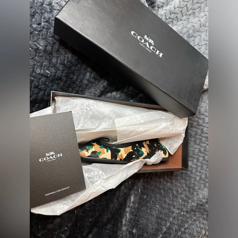 Coach women’s shoes - Picture 7 of 10